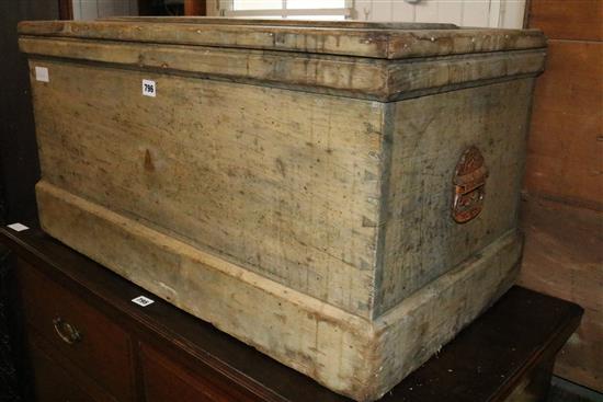 Pine blanket box